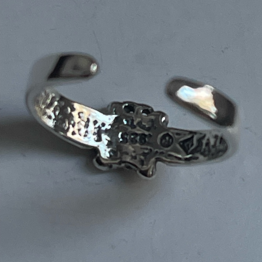 Silver Butterfly Adjustable toe Rings - Picture 7 of 9